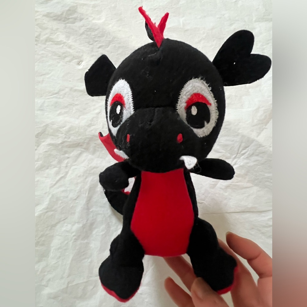 Dragon All Star Drago Caravan Softoys Black and Red 8” Plush Bag Charm Key Chain